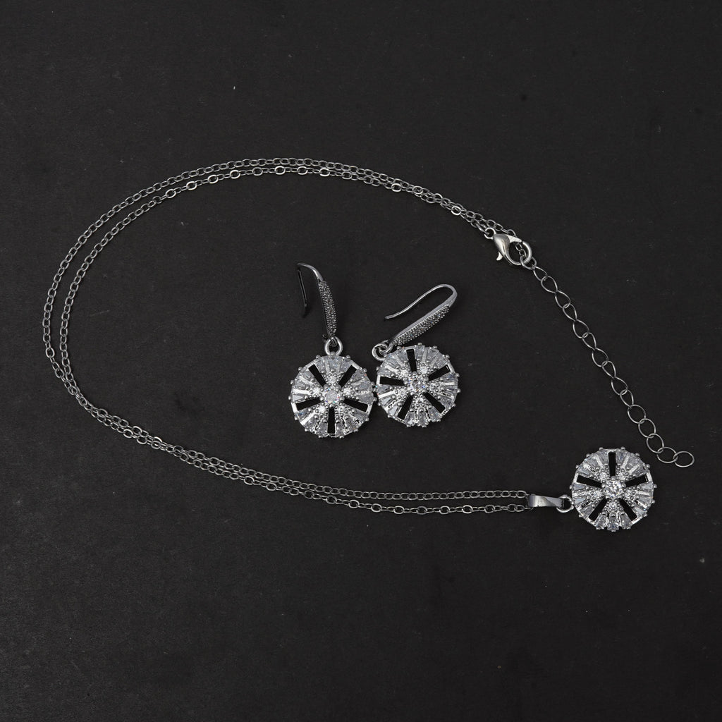 Daily Wear Silver Locket Set