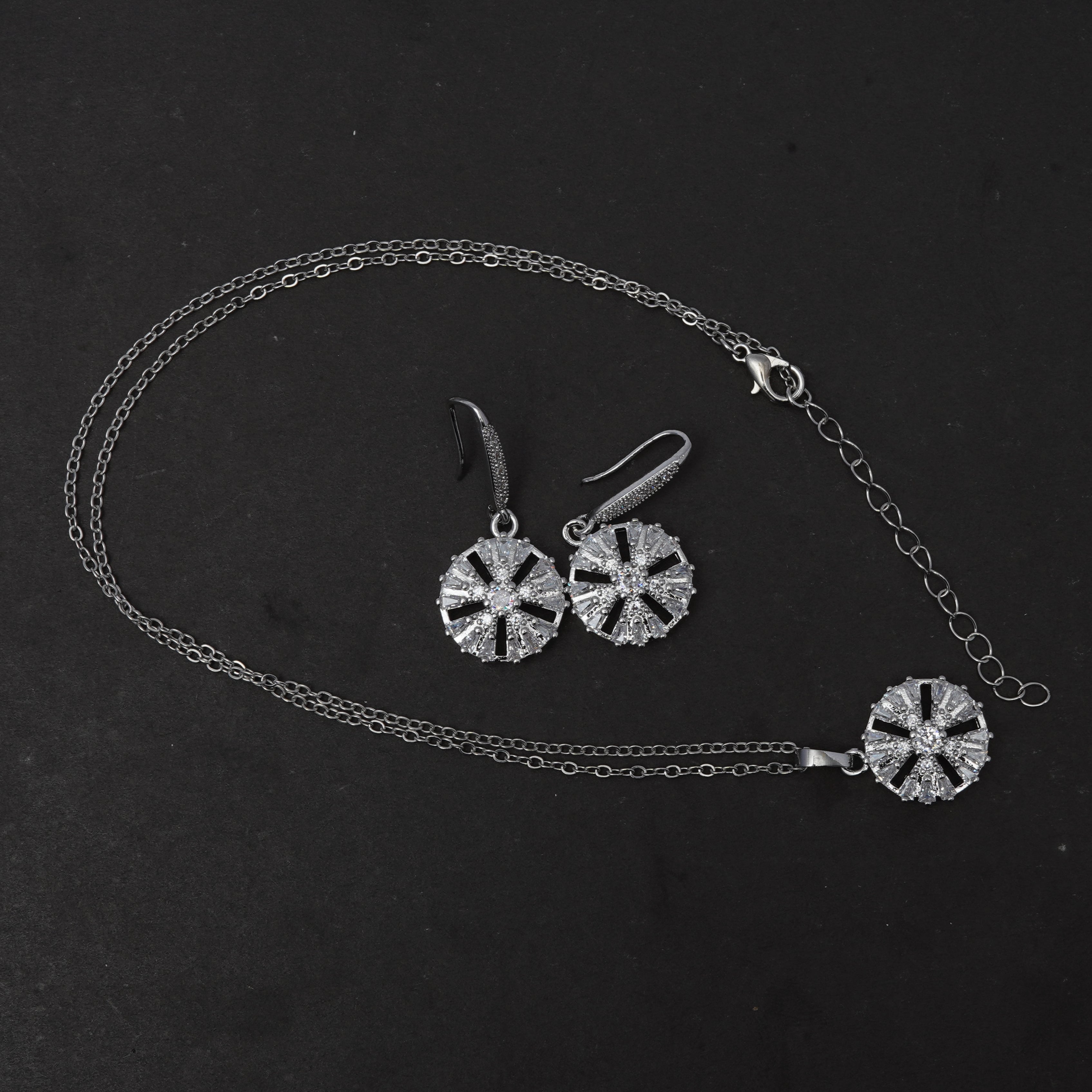 Daily Wear Silver Locket Set
