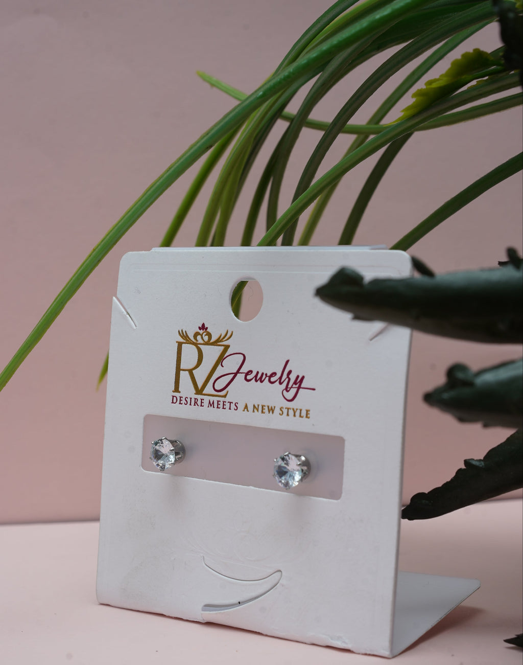 Daily Wear Silver Flower Locket Set